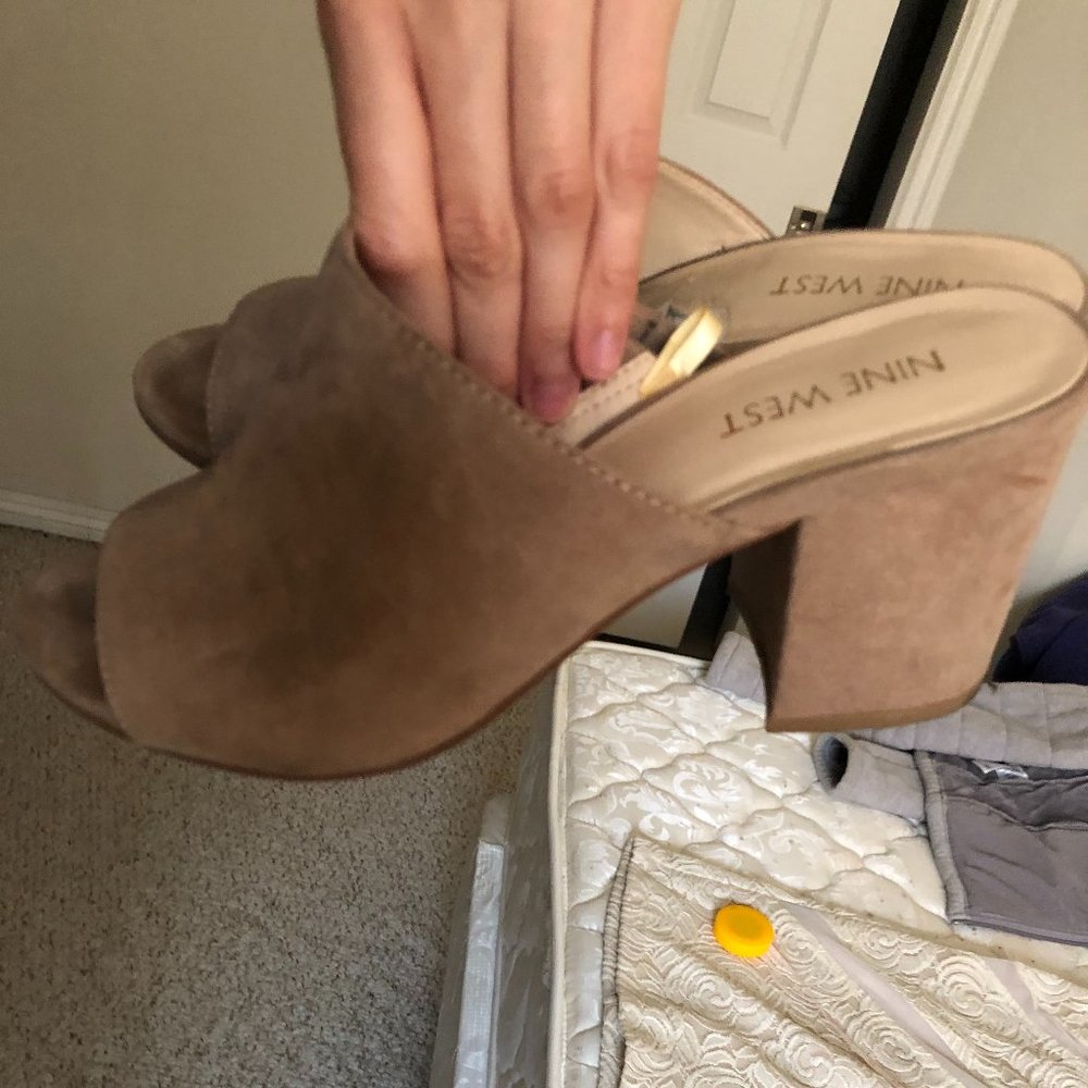Nine West tan mules